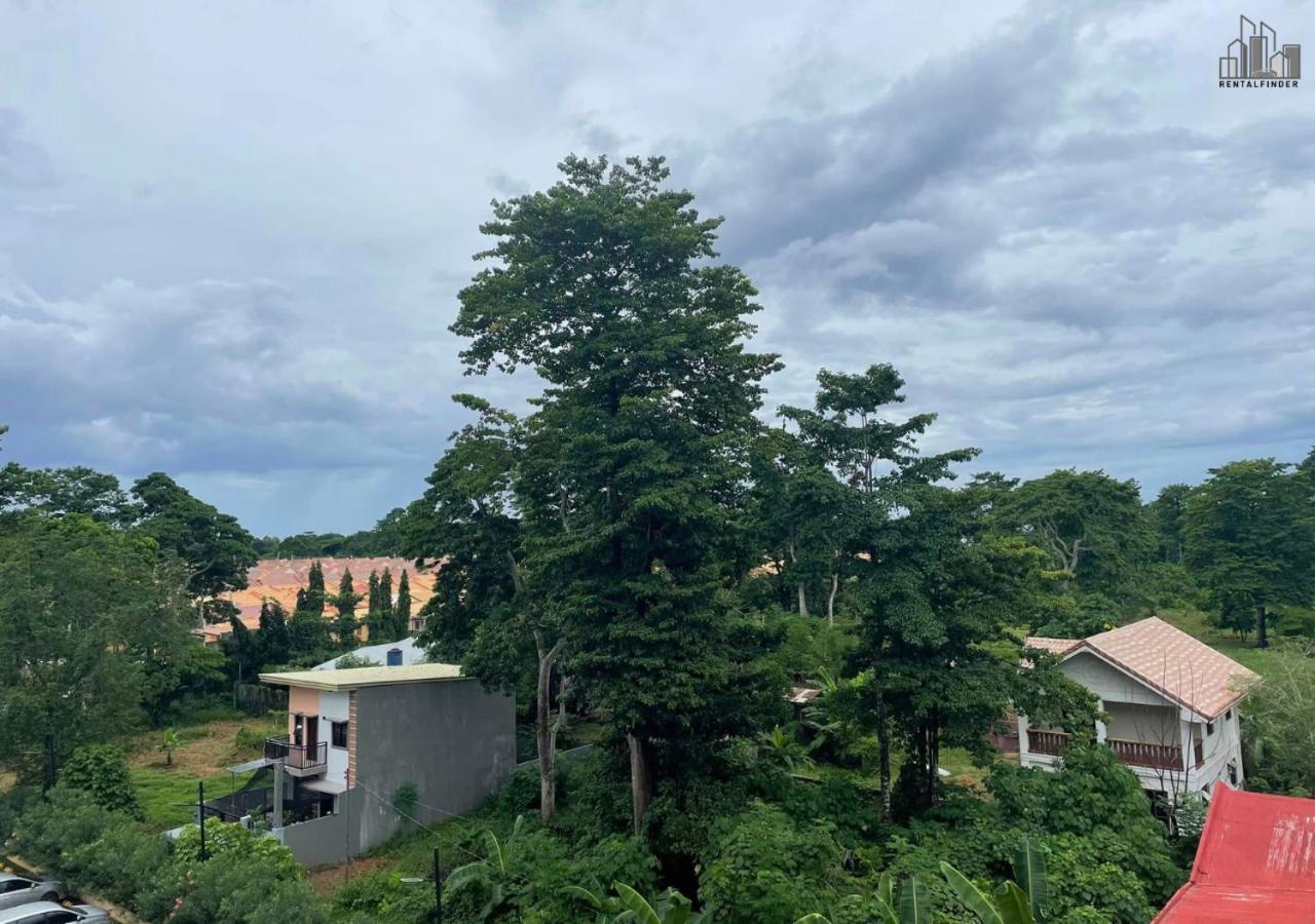 Palawan Modern Living In A Thoughtfully Designed Staycation Near Airport - B1 5Kunzite Puerto Princesa Exteriör bild