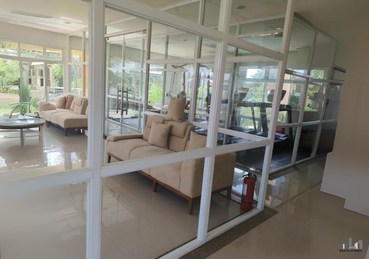 Palawan Modern Living In A Thoughtfully Designed Staycation Near Airport - B1 5Kunzite Puerto Princesa Exteriör bild